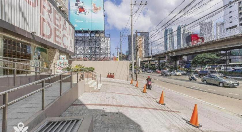 Oyo 474 Urbandeca Tower 316 - Nizami Condotel Mandaluyong Kültér fotó